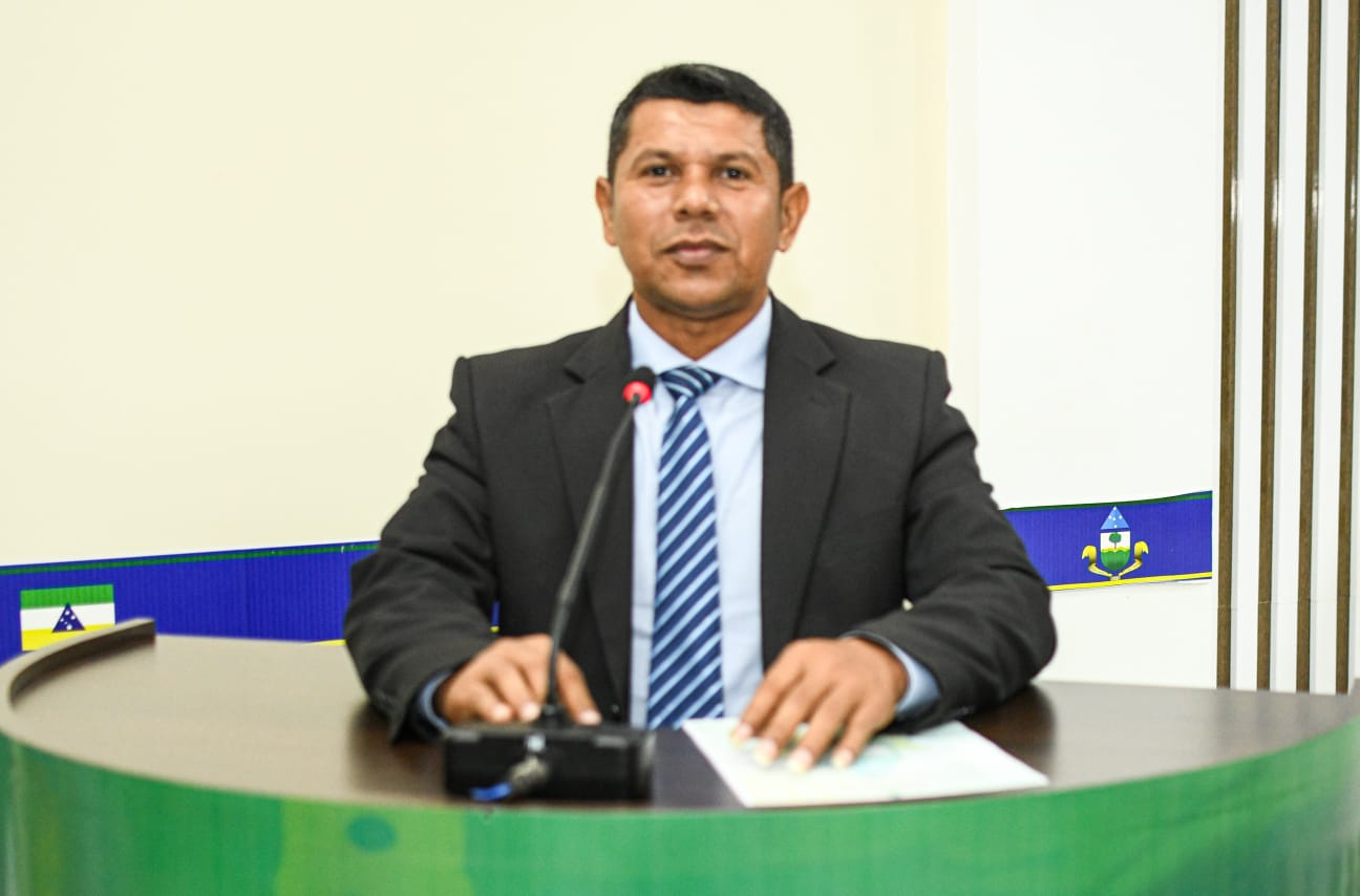 Bueiros entram na pauta com proposta de mutirão em quatro bairros.