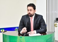 Caminhos sobre as águas: Vereador Paulo Celani solicita construção de pontes (trapiches) na Rua Beira-Rio.
