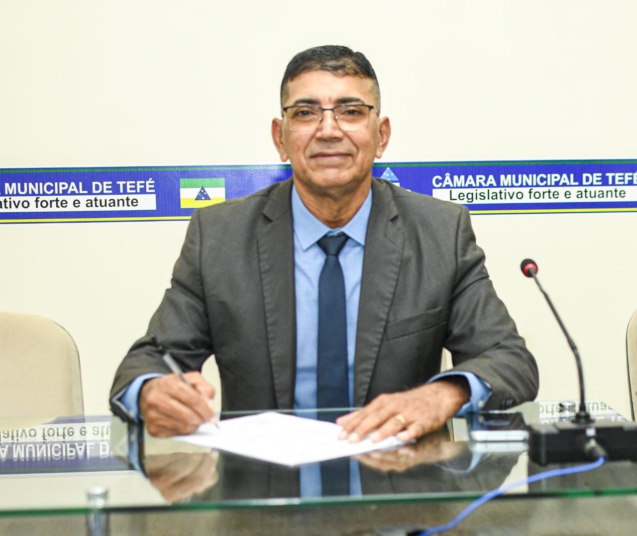 Construção de escola e Casa do Professor na Comunidade Morada Nova é tema do Requerimento do Vereador Francisco Carioca.