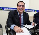 De reconhecimento se constrói história: Vereador Helinho Bessa propõe Título de Cidadão Tefeense a Saullo Vianna