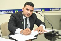 Esperança no asfalto: Rua José Lindoso pode receber manutenção e nova pavimentação.