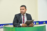 No cruzamento entre Santa Fé e Paz: pedido de revitalização ganha voz no plenário.