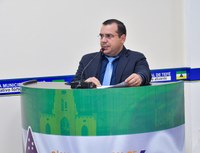 Nova Esperança pede chão firme: proposta cobra terraplanagem, drenagem e asfalto na Rua Jaraguaia.