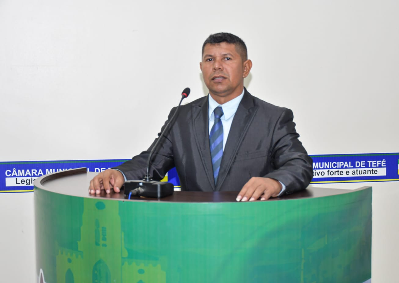 Obra que espera, infância que aguarda: pedido cobra conclusão da Creche do Conjunto Castanheiras.