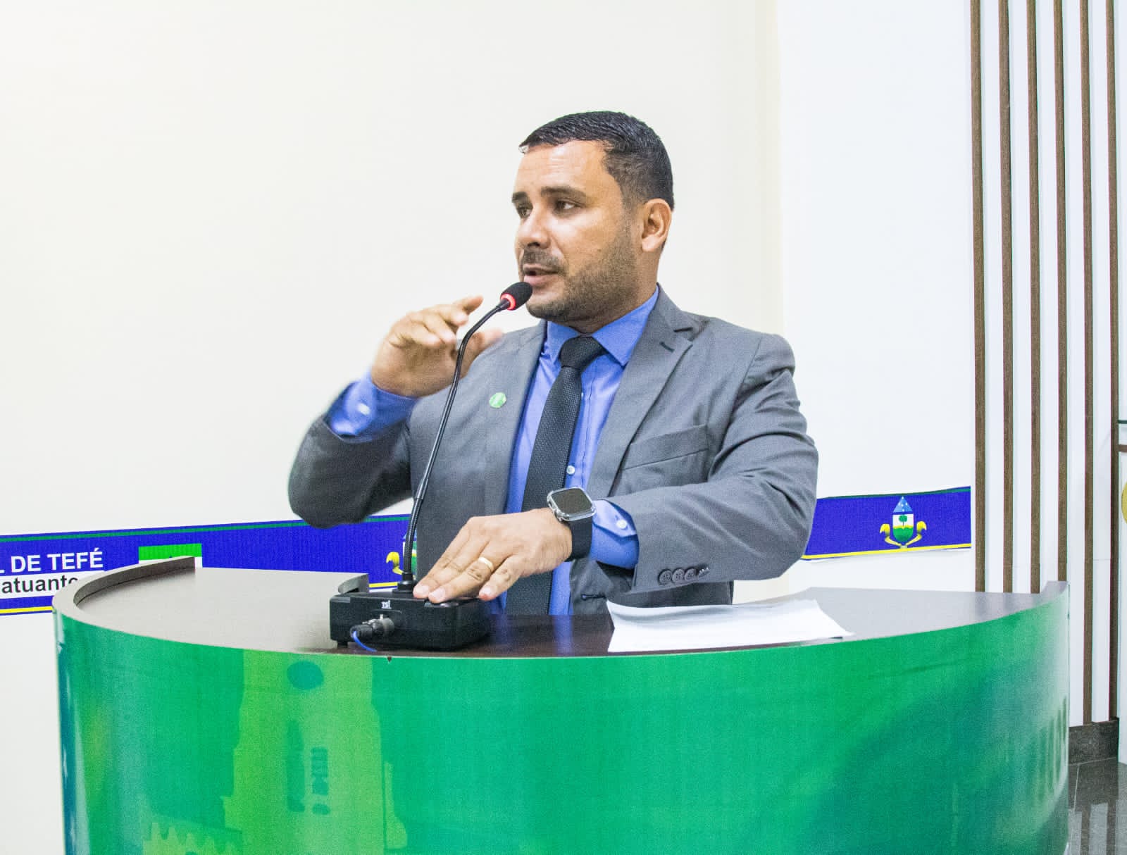 Quando a logística vira cuidado: uma nova engrenagem para a saúde pública de Tefé. 