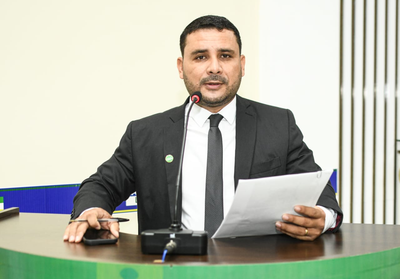 O centro pede passagem: proposta busca revitalizar a Rua Otaviano de Melo.