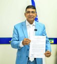 Serviços de sinalização em frente às escolas de Tefé é pedido do Vereador Francisco Carioca.