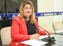 Vereadora Cláudia Marreira solicita pavimentação, construção de esgoto e ponte no Beco 03 de Outubro.