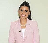 Vereadora Rianna Pires solicita recuperação urgente da Rua das Castanheiras